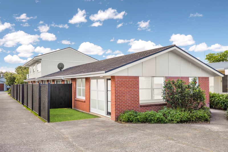 5/13 Wainui Avenue, Point Chevalier, Auckland - Carousel 1