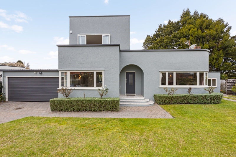 8 Anson Avenue, Fairfield, Hamilton - Carousel 1