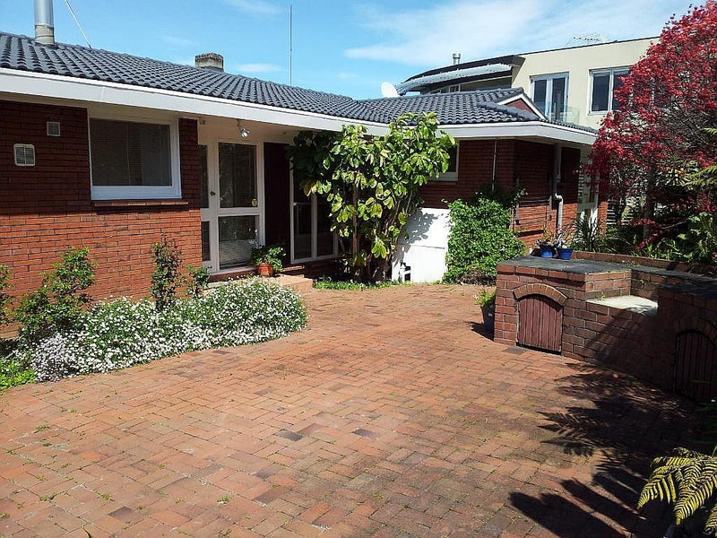 54 Beach Road, Castor Bay, Auckland - Carousel 7