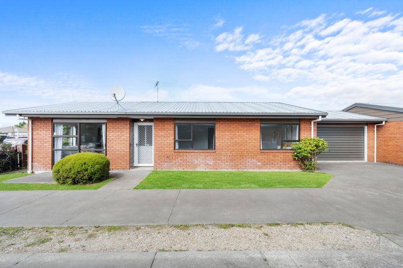 1/167 Clarence Street, Riccarton, Christchurch - Carousel 1