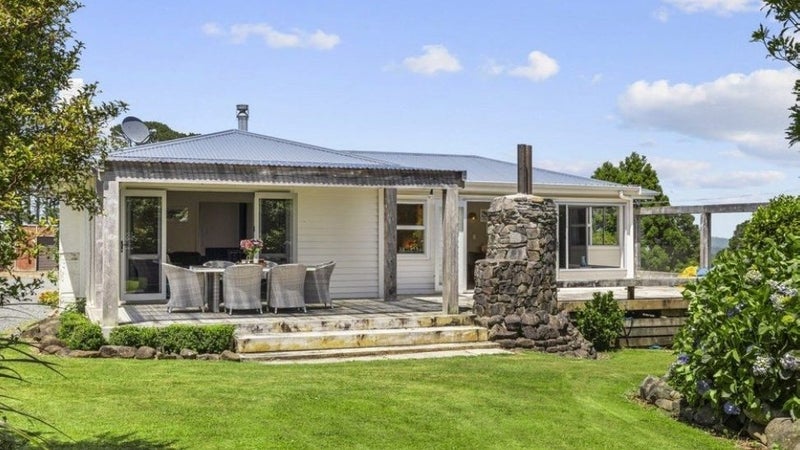 112A Newton Road, Raglan - Carousel 1