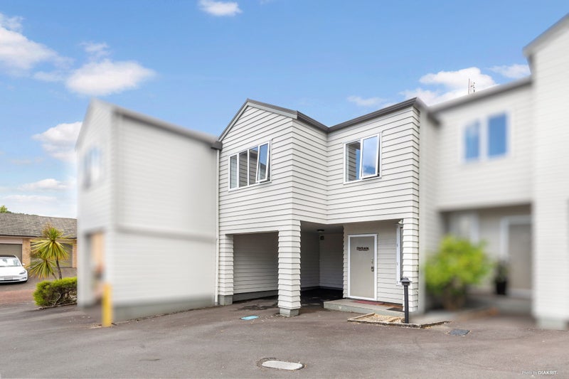 9/30 John Jennings Drive, Oteha, Auckland - Carousel 2