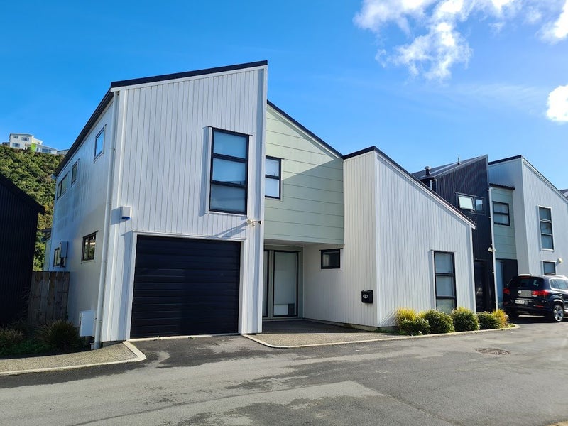 2/98 Westchester Drive, Churton Park, Wellington - Carousel 1