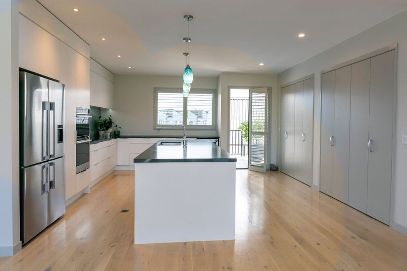 32 Catalina Bay Drive, Hobsonville, Auckland - Carousel 2