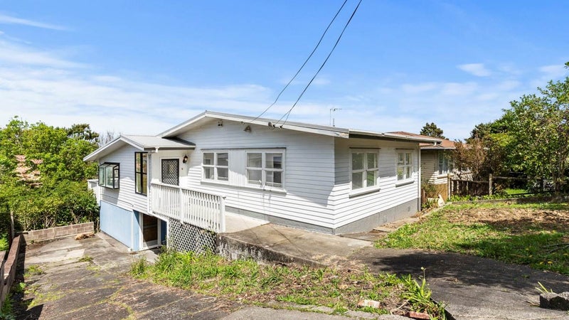 26 Ted William Street, New Windsor, Auckland - Carousel 1