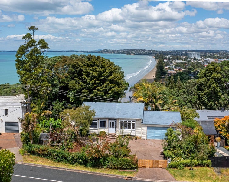 23 Old North Road, Orewa, Orewa - Carousel 1