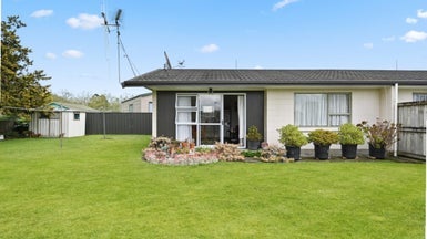 57A Saxbys Road, Deanwell, Hamilton - Carousel 1