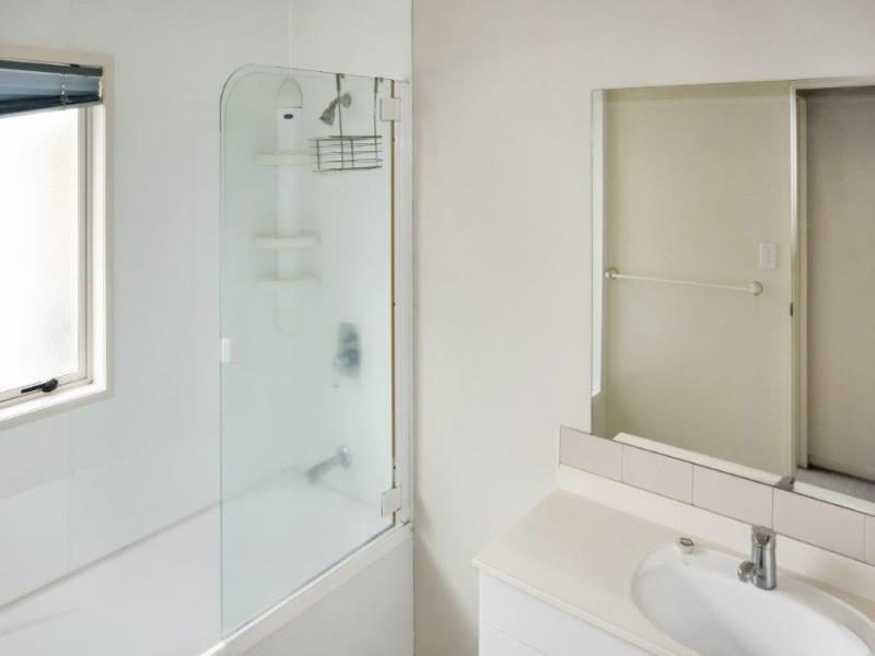 39 Hastings Place, Hamilton Lake, Hamilton - Carousel 9