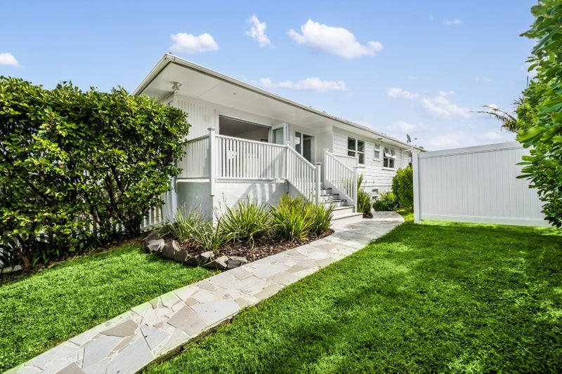 11 Kempthorne Crescent, Mission Bay, Auckland - Carousel 13