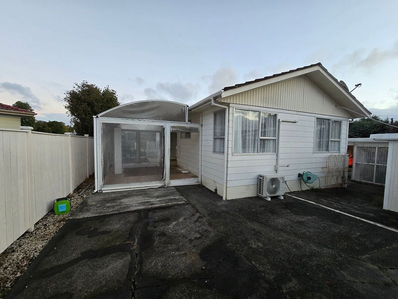 3 Casuarina Road, Half Moon Bay, Auckland - Carousel 2