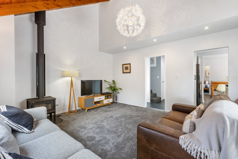 2/4 Gazelle Avenue, Beach Haven, Auckland - Carousel 2