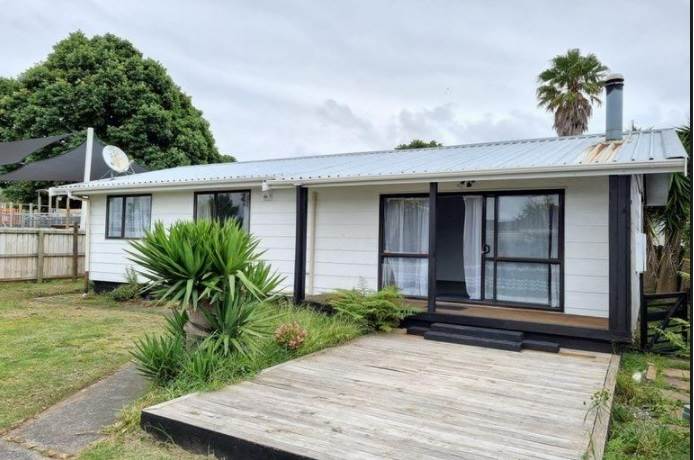2/87 Manuroa Road, Takanini, Auckland - Carousel 1