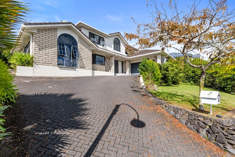 14 Tironui Terrace, Western Heights, Hamilton - Carousel 1