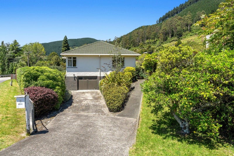 7 Blick Terrace, The Brook, Nelson - Carousel 1