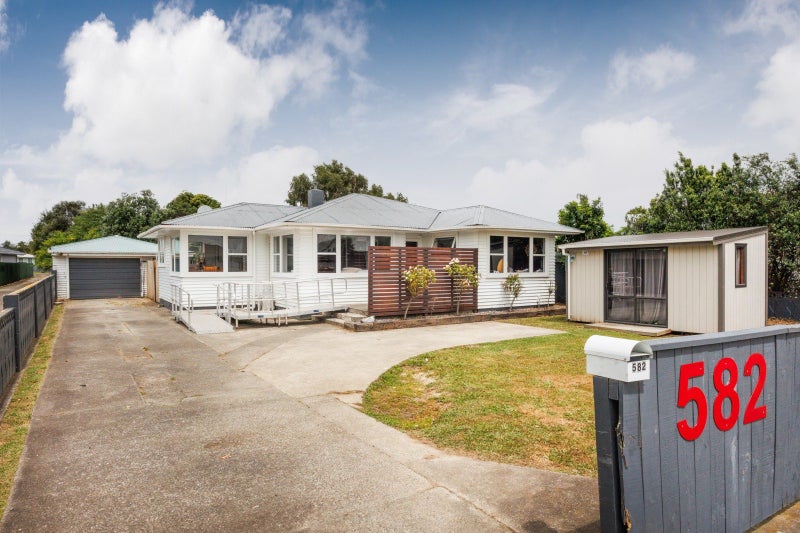 582 Pioneer Highway, Highbury, Palmerston North - Carousel 1