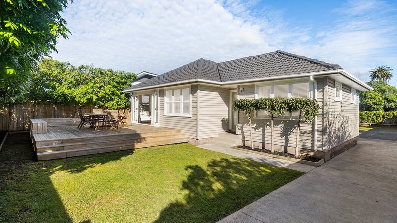 106 Avondale Road, Avondale, Auckland - Carousel 1
