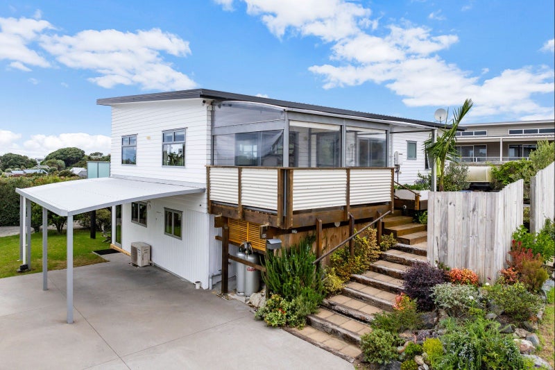 22 Nautical Heights, Mangawhai Heads, Mangawhai - Carousel 1