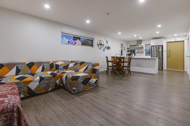 4337 Great North Road, Glendene, Auckland - Carousel 2