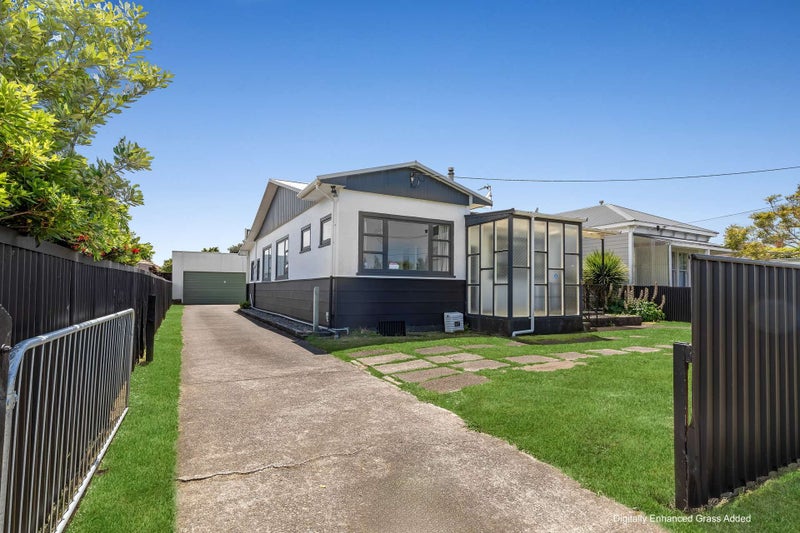 218 Heads Road, Gonville, Whanganui - Carousel 1
