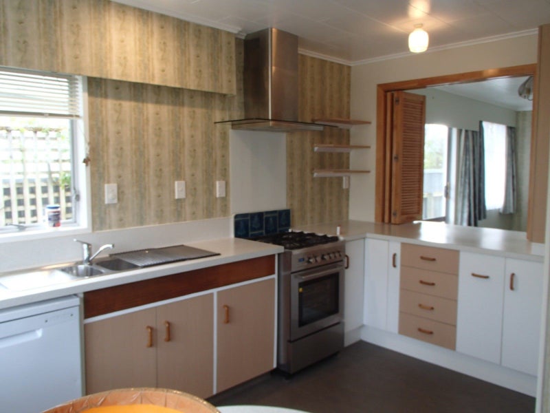 26 Parkland Crescent, Terrace End, Palmerston North - Carousel 2