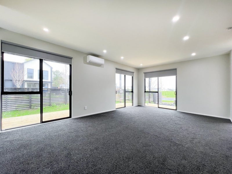 16 Yellow Pear Lane, Karaka, Papakura - Carousel 2