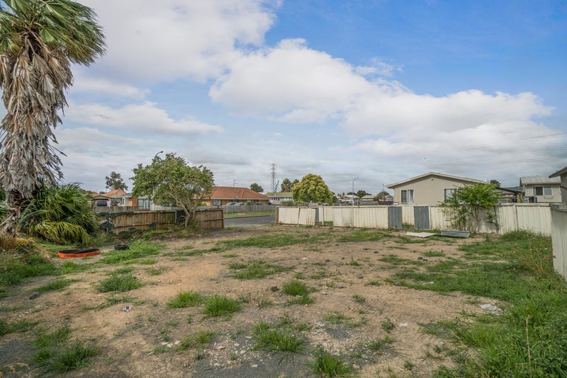 3/35 Trimdon Street, Randwick Park, Auckland - Carousel 2