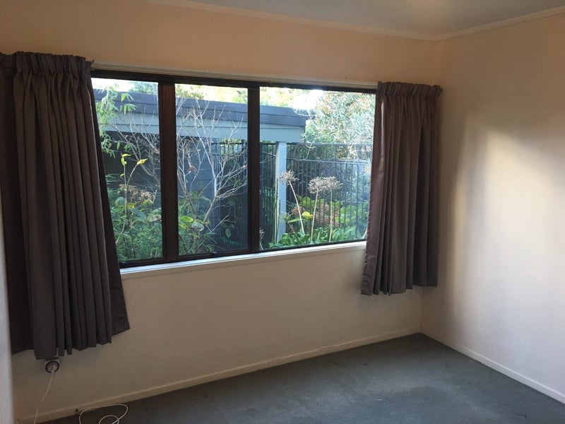 1/18 Nolan Road, Greenlane, Auckland - Carousel 12