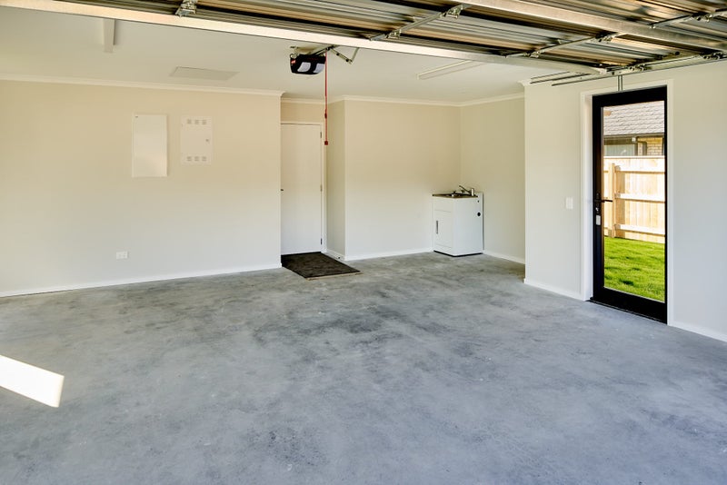 5 Te Ara O Pukeko, Wainuiomata, Lower Hutt - Carousel 21
