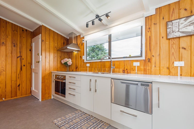 60 Havelock Avenue, Westbrook, Palmerston North - Carousel 2