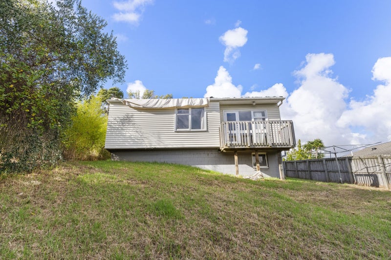 42 Danbury Drive, Torbay, Auckland - Carousel 1