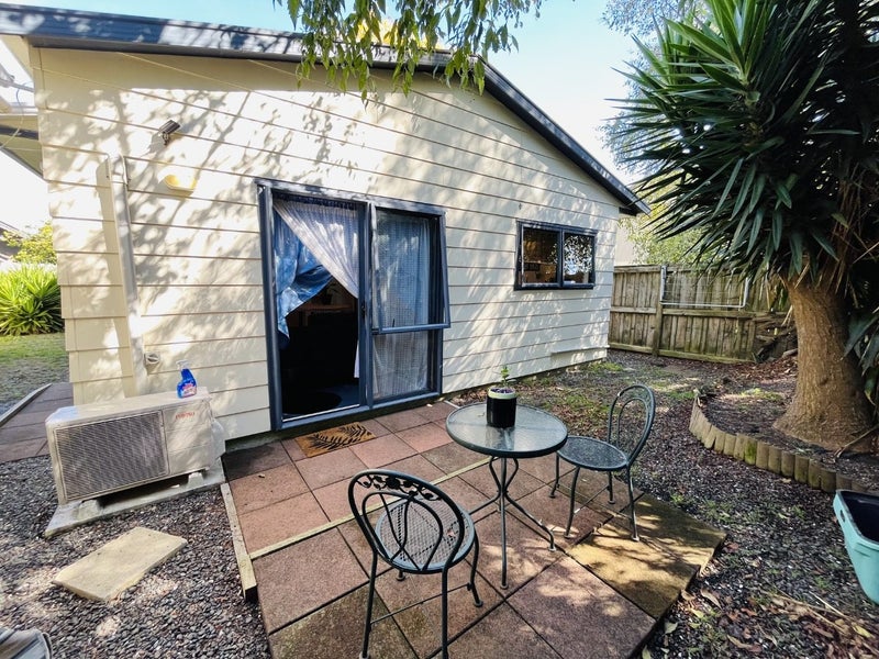6 Lawson Way, Weymouth, Auckland - Carousel 2