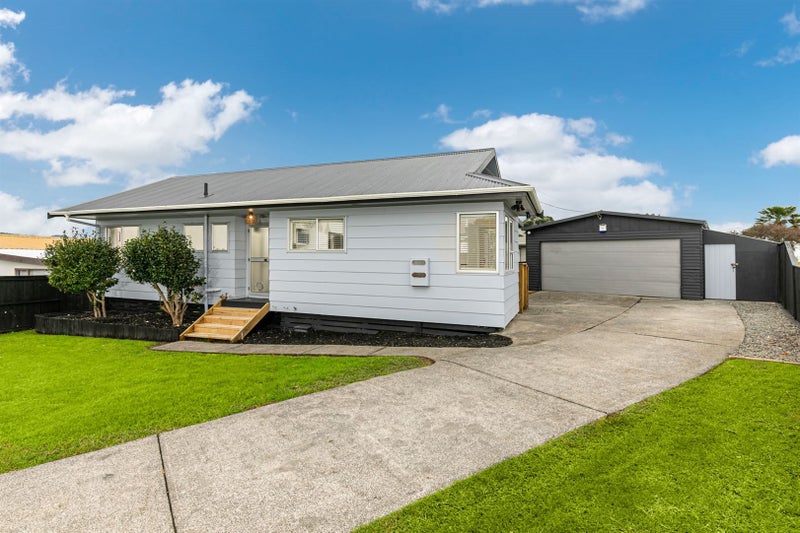33 Hindmarsh Street, Henderson, Auckland - Carousel 1