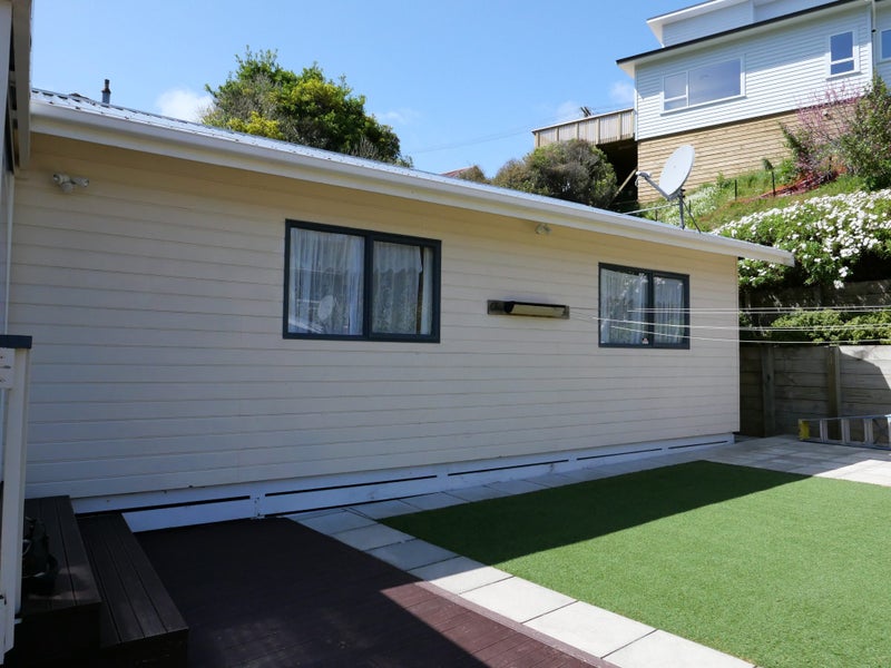 42 Champion Street, Ranui, Porirua - Carousel 2
