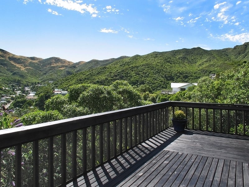 39C Fox Street, Ngaio, Wellington - Carousel 1