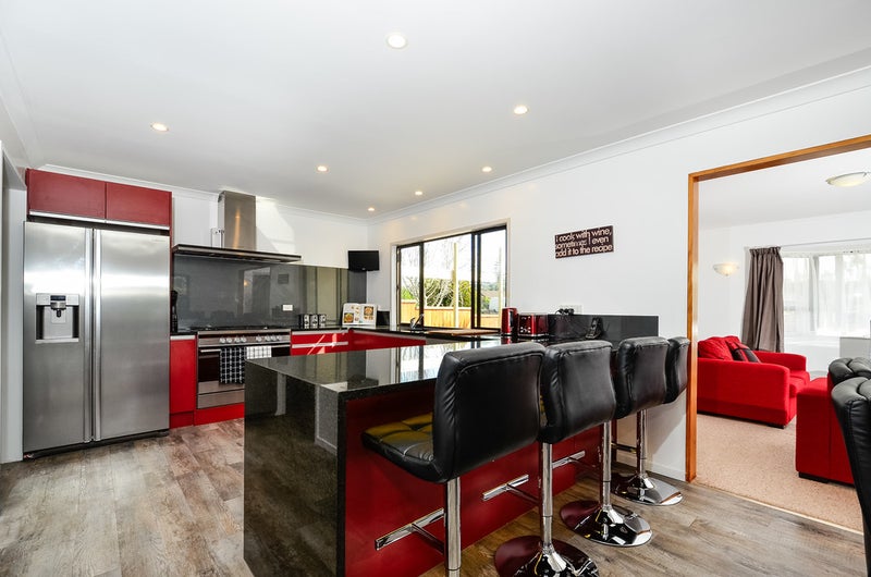 9 Pinotage Place, Huapai, Kumeu - Carousel 1