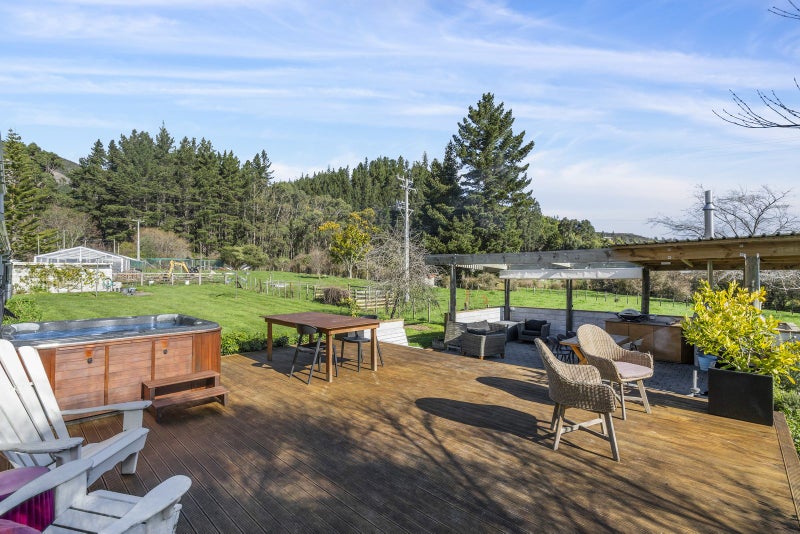 70 Colletts Road, Mangaroa, Upper Hutt - Carousel 2