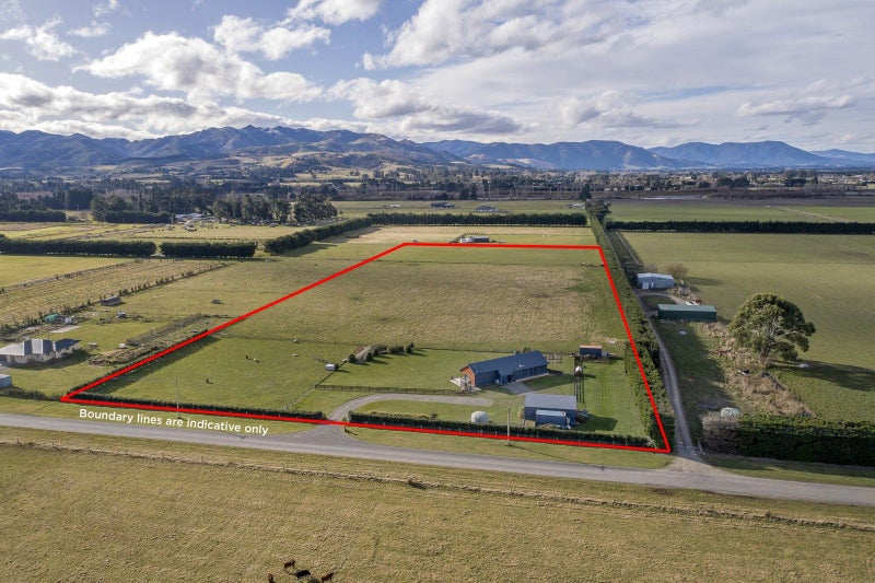 700 Woodstock Road, Burnt Hill, Oxford - Carousel 1