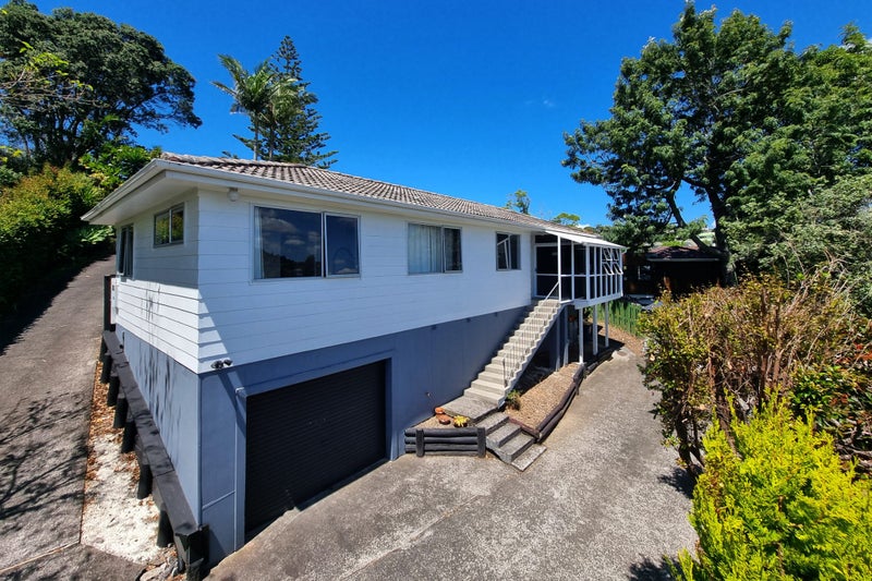 1/11 Garner Place, Glenfield, Auckland - Carousel 2