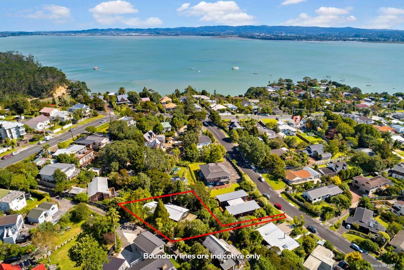 5 Odin Place, Beach Haven, Auckland - Carousel 2