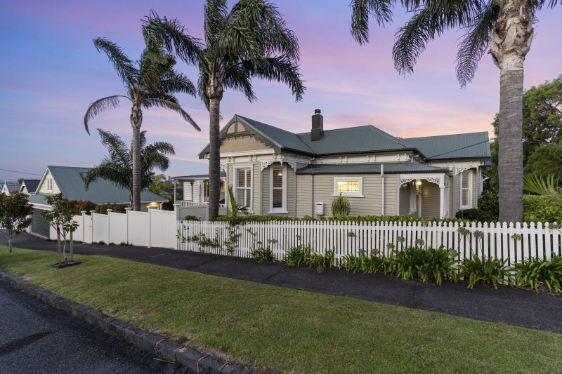 123 Crummer Road, Grey Lynn, Auckland - Carousel 2