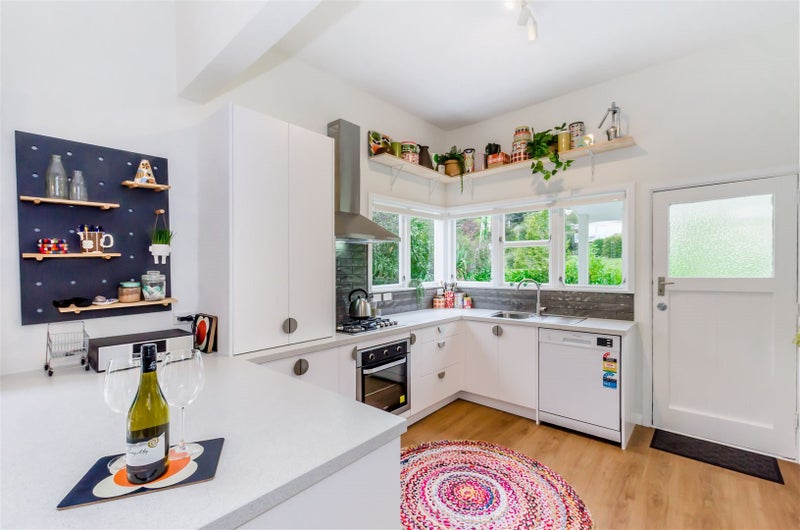 92 Winara Avenue, Waikanae - Carousel 2