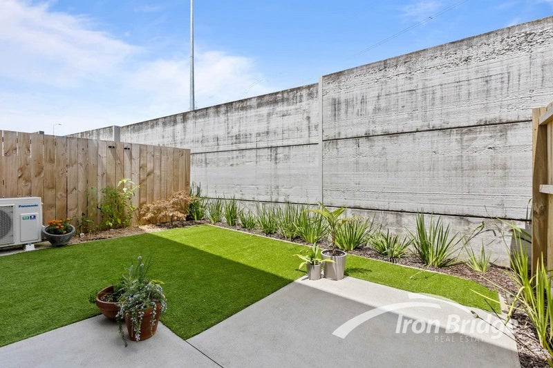 4/18 Titoki Street, Te Atatu Peninsula, Auckland - Carousel 10