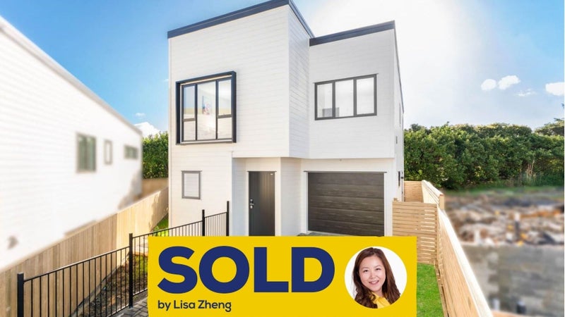 13 Whiteywood Street, Westgate, Auckland - Carousel 1