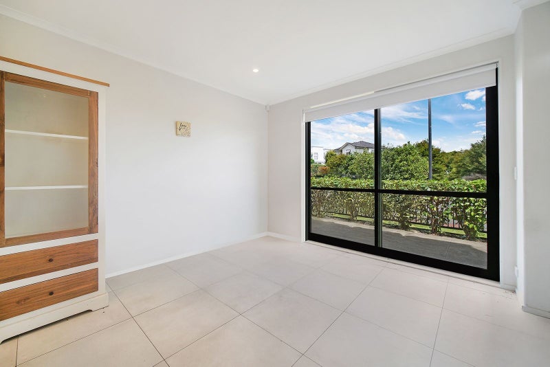 61 Matairangi Avenue, Totara Heights, Auckland - Carousel 2