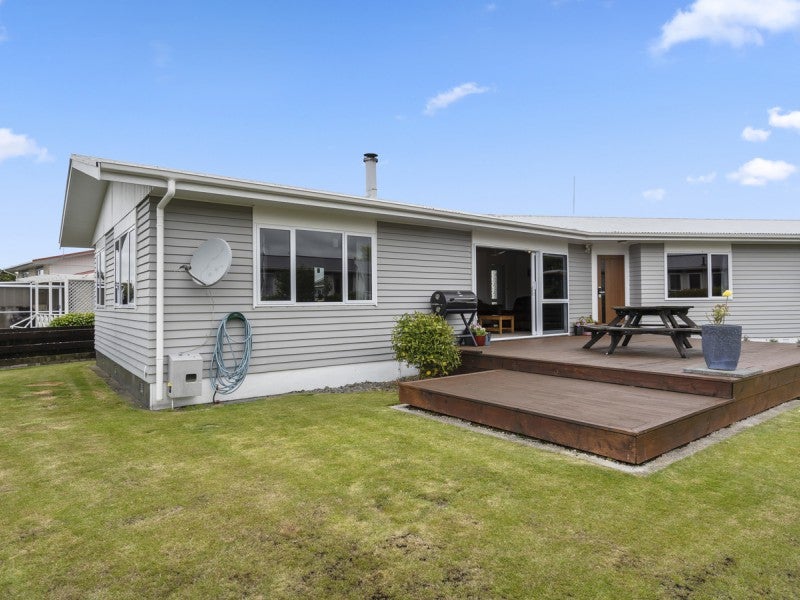 21 Oberon Street, Stratford - Carousel 1