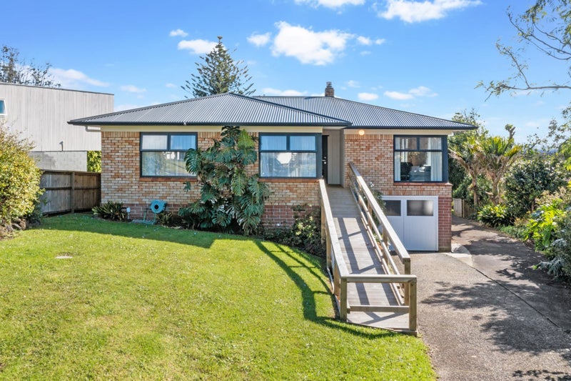1 Vista Place, Hillpark, Auckland - Carousel 1