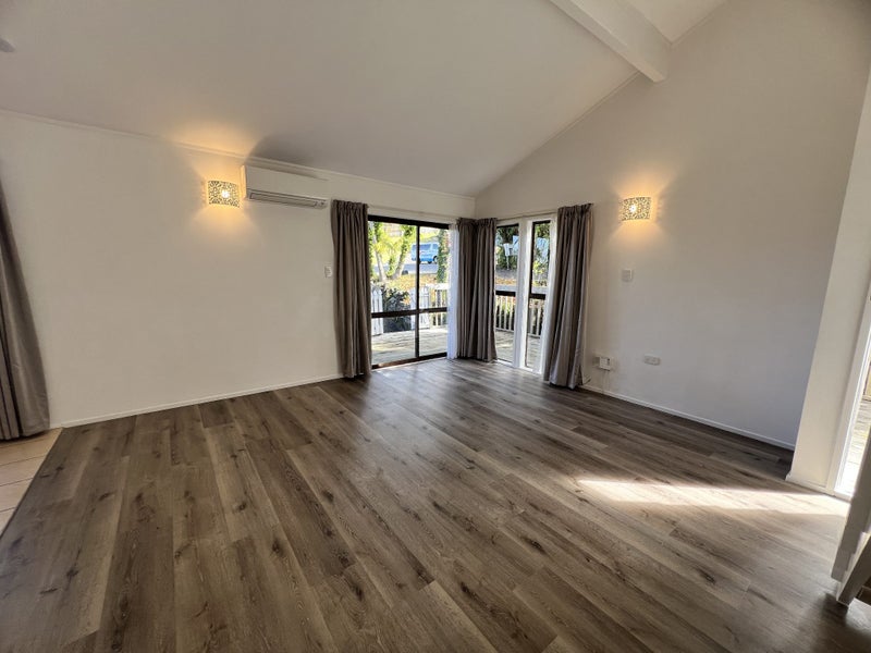 1/4 Braund Place, Glenfield, Auckland - Carousel 2
