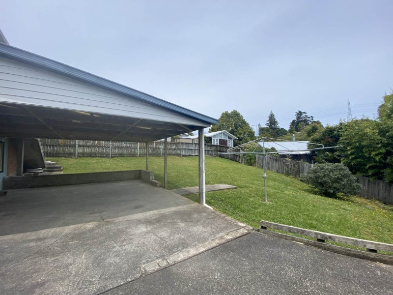 38 Oriana Avenue, Lynfield, Auckland - Carousel 24