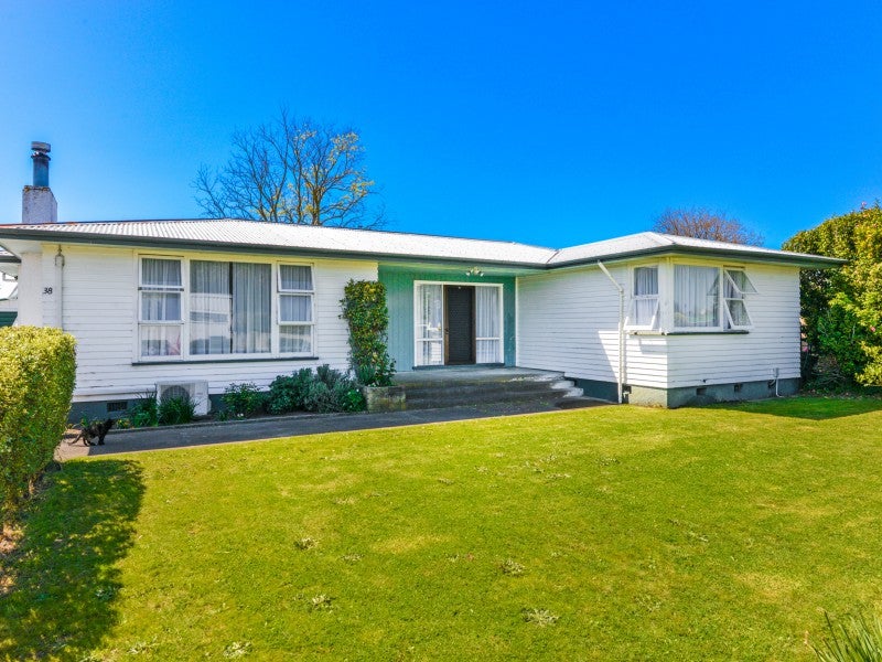 38 Folkestone Drive, Flaxmere, Hastings - Carousel 1