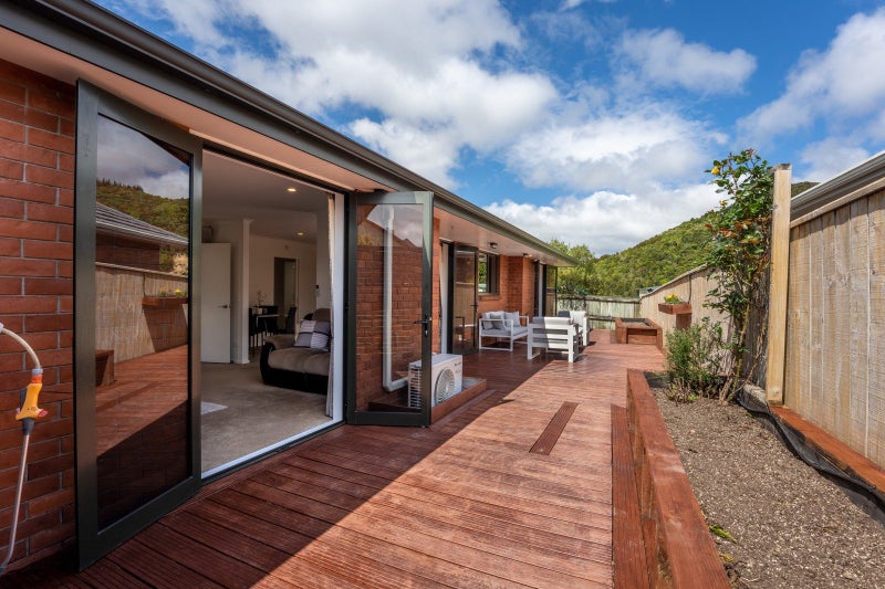 17 Ormrod Grove, Riverstone Terraces, Upper Hutt - Carousel 2